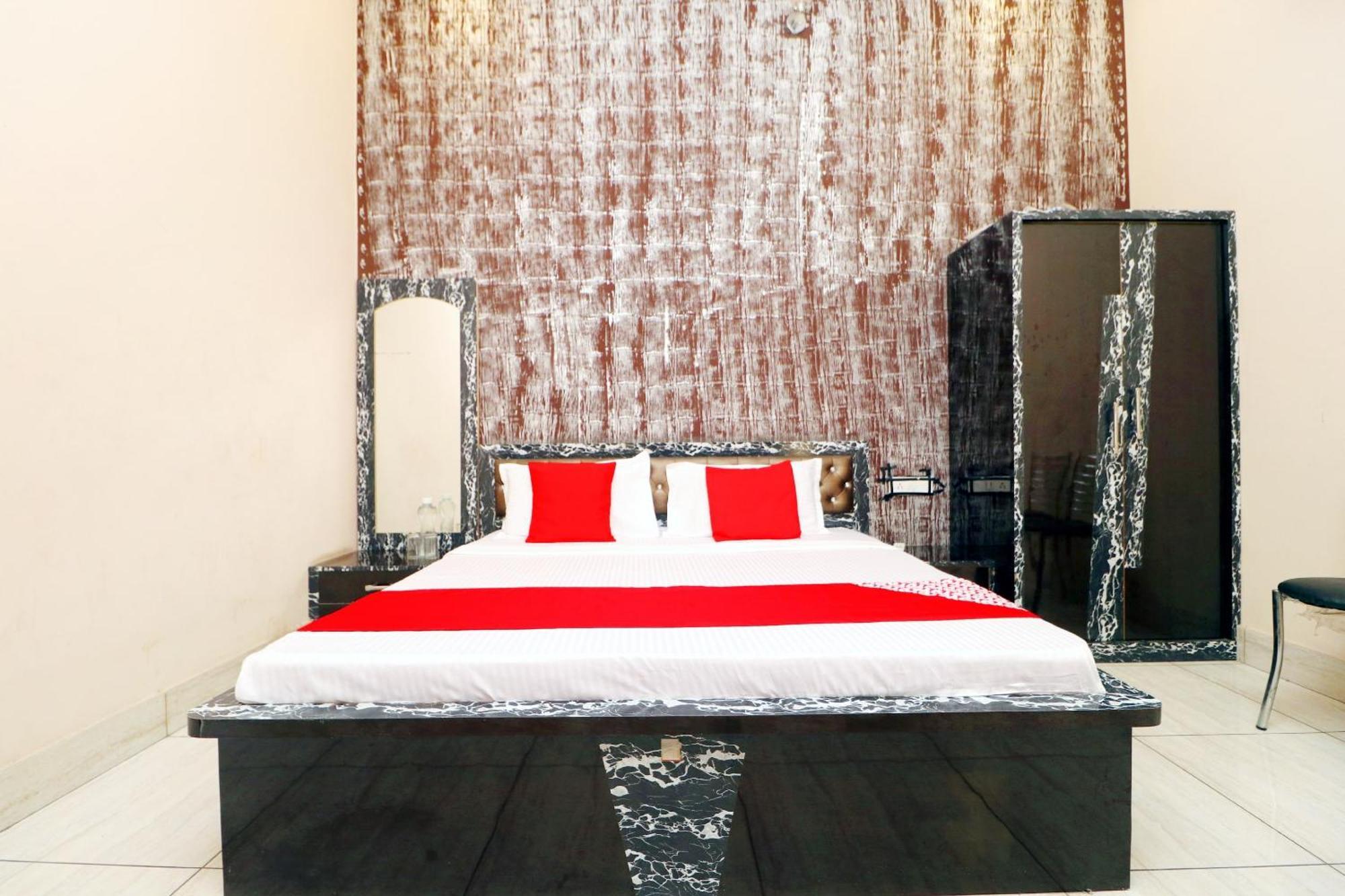 Hotel O Pushp Vatika Bhiwani Exterior foto